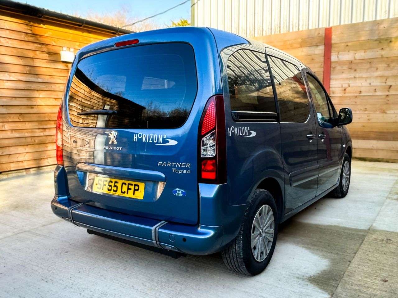 2015 PEUGEOT PARTNER TEPEE 2015 PEUGEOT PARTNER TEPEE