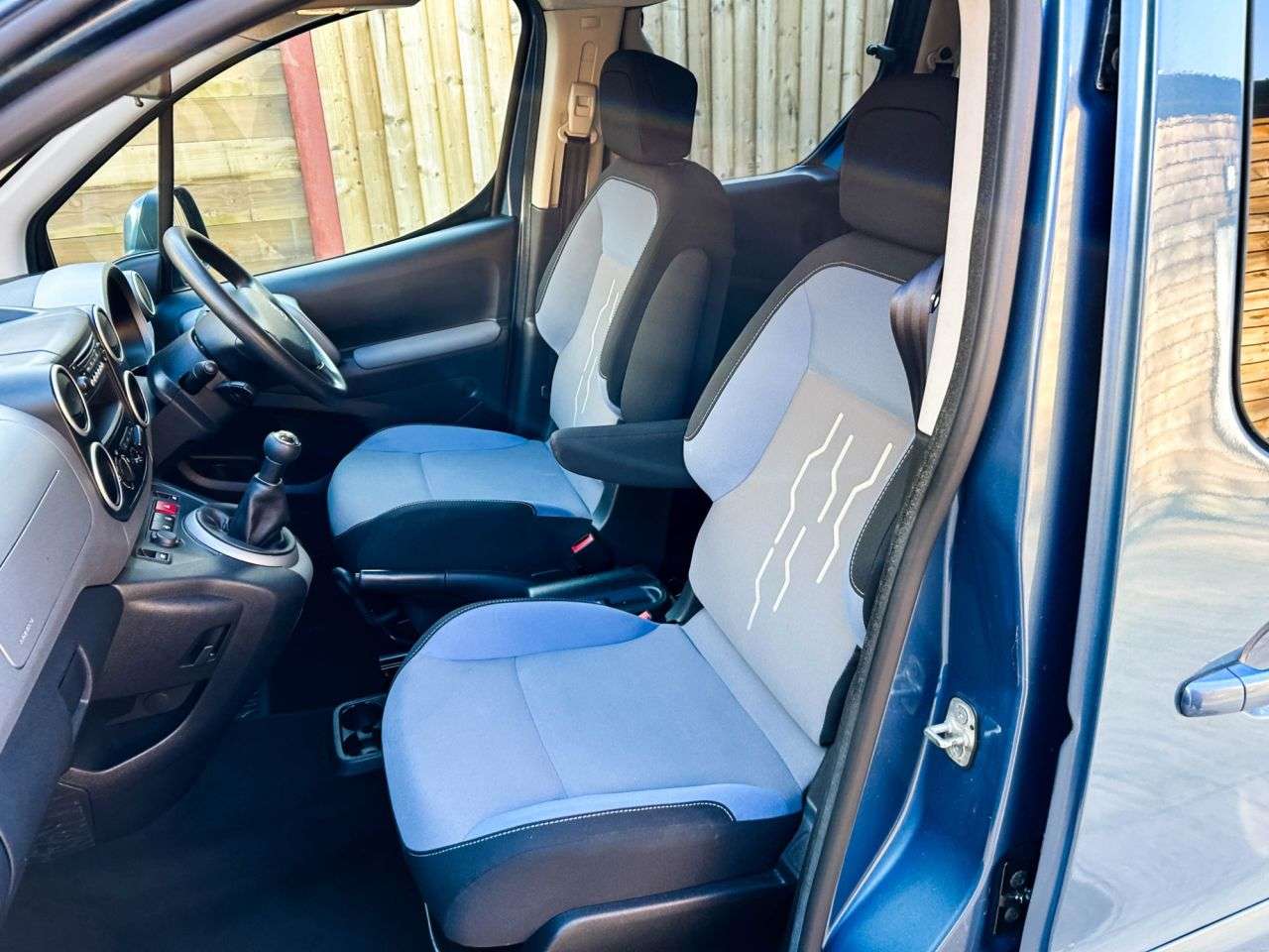 2015 PEUGEOT PARTNER TEPEE 2015 PEUGEOT PARTNER TEPEE
