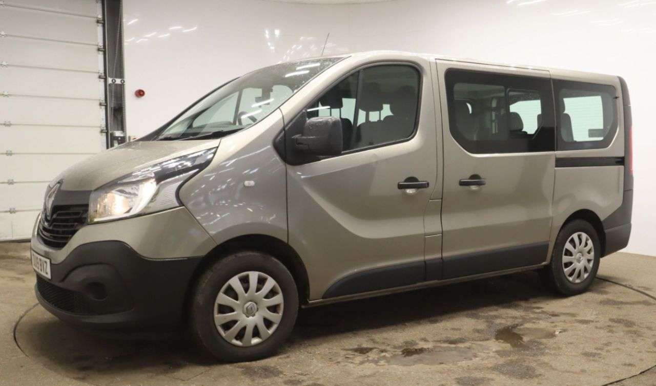 A 2019 RENAULT TRAFIC 6 Seat Wheelchair Accessible Disabled Access Vehicle WAV A 2019 RENAULT TRAFIC 6 Seat Wheelchair Accessible Disabled Access Vehicle WAV