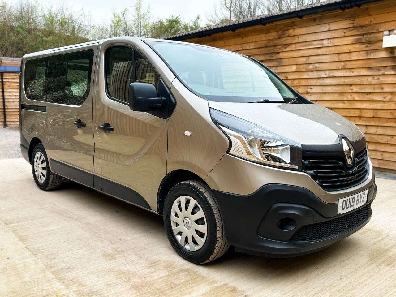 A 2019 RENAULT TRAFIC 6 Seat Wheelchair Accessible Disabled Access Vehicle WAV A 2019 RENAULT TRAFIC 6 Seat Wheelchair Accessible Disabled Access Vehicle WAV