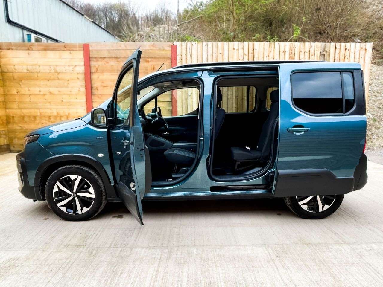 2024 PEUGEOT RIFTER 2024 PEUGEOT RIFTER