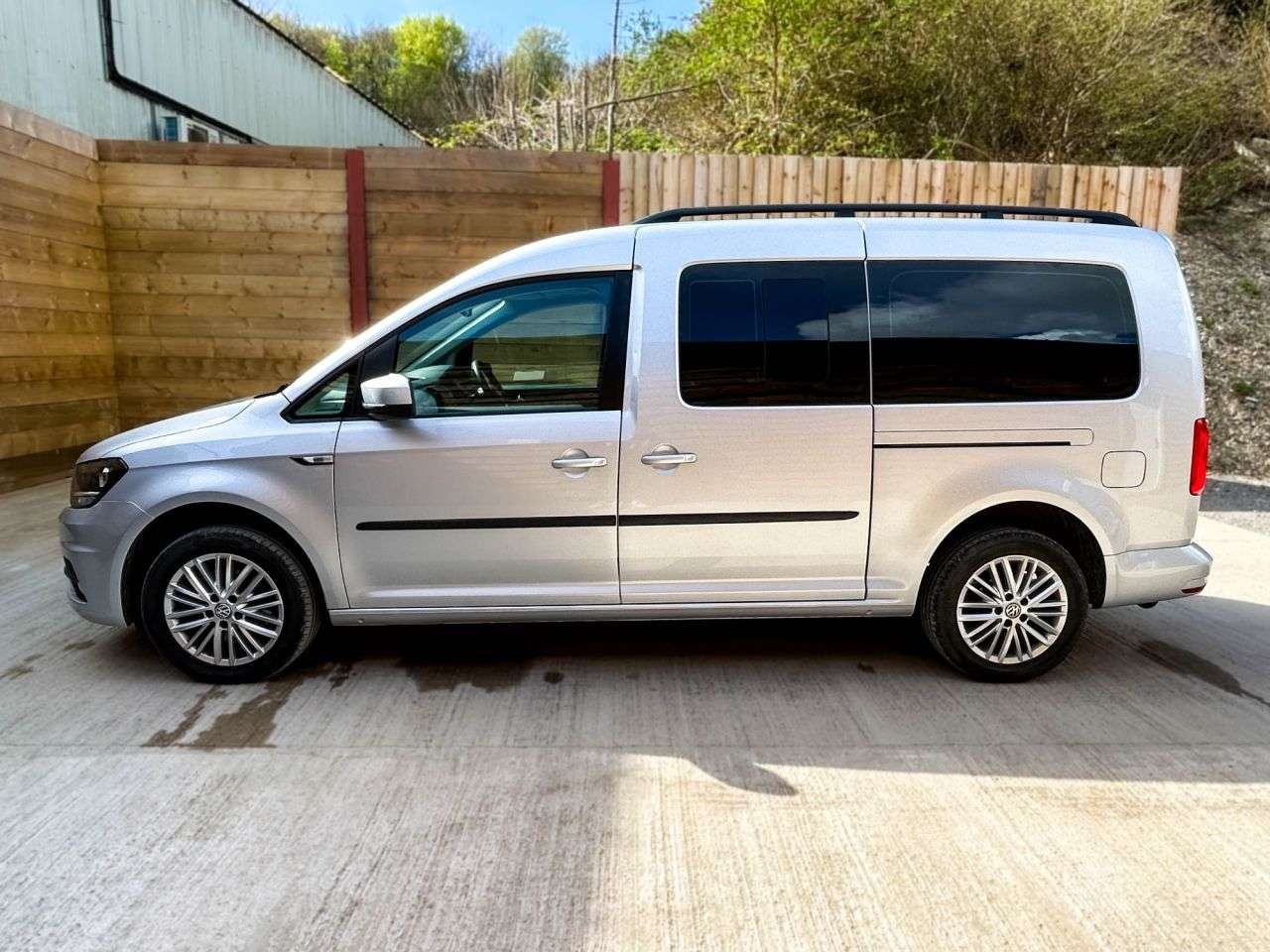 2021 VOLKSWAGEN CADDY MAXI LIFE 2021 VOLKSWAGEN CADDY MAXI LIFE