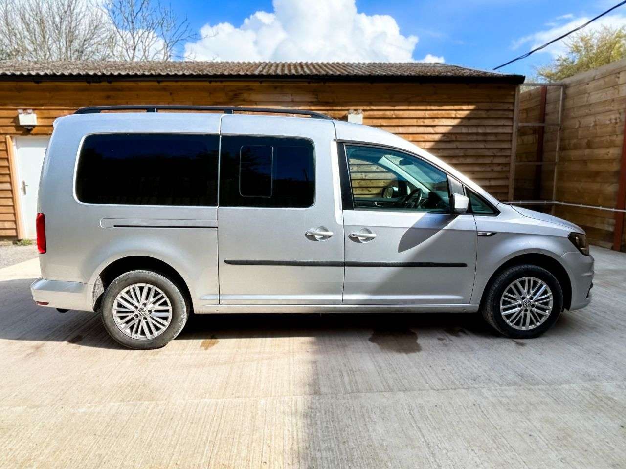 2021 VOLKSWAGEN CADDY MAXI LIFE 2021 VOLKSWAGEN CADDY MAXI LIFE