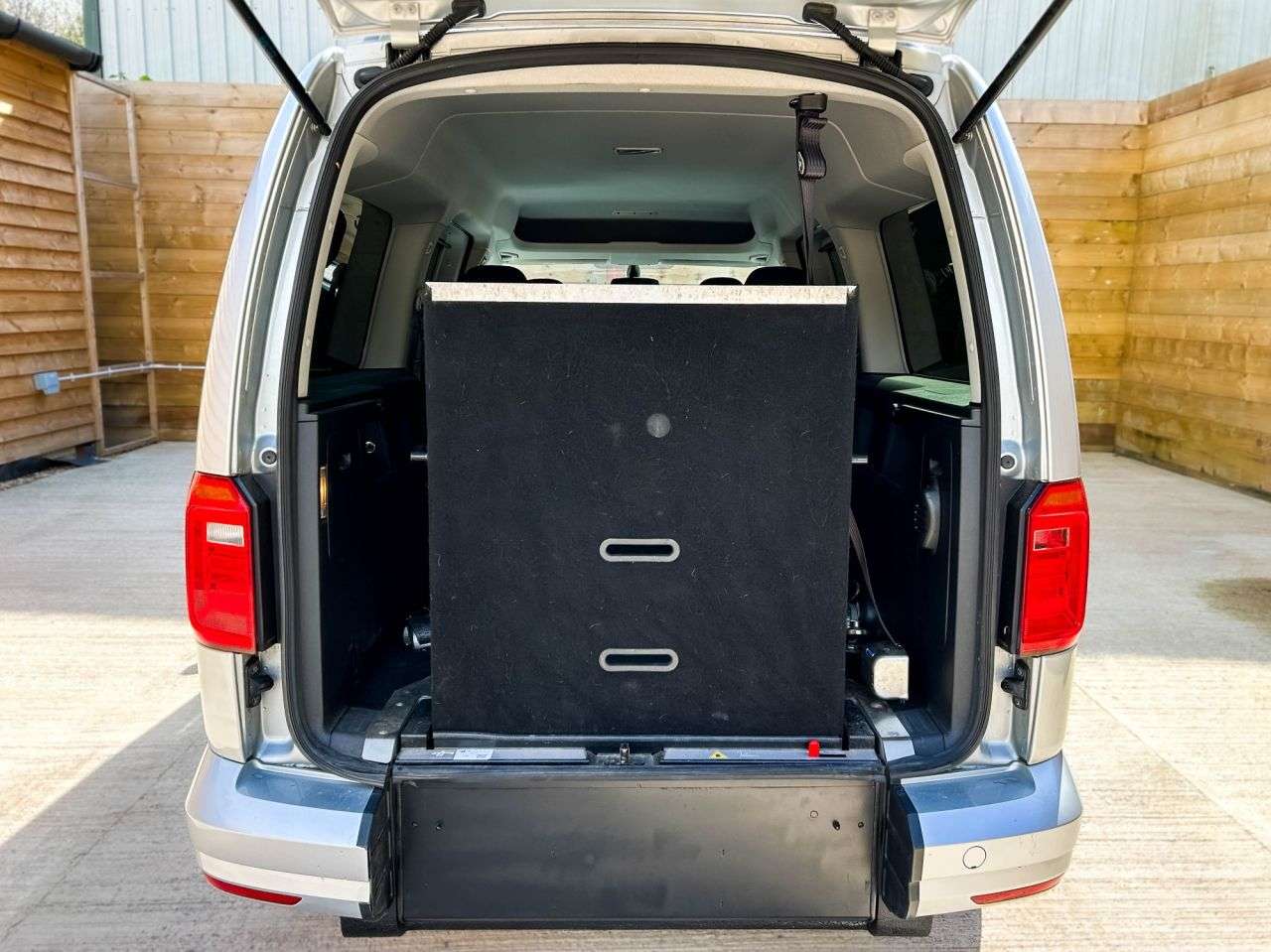 2021 VOLKSWAGEN CADDY MAXI LIFE 2021 VOLKSWAGEN CADDY MAXI LIFE