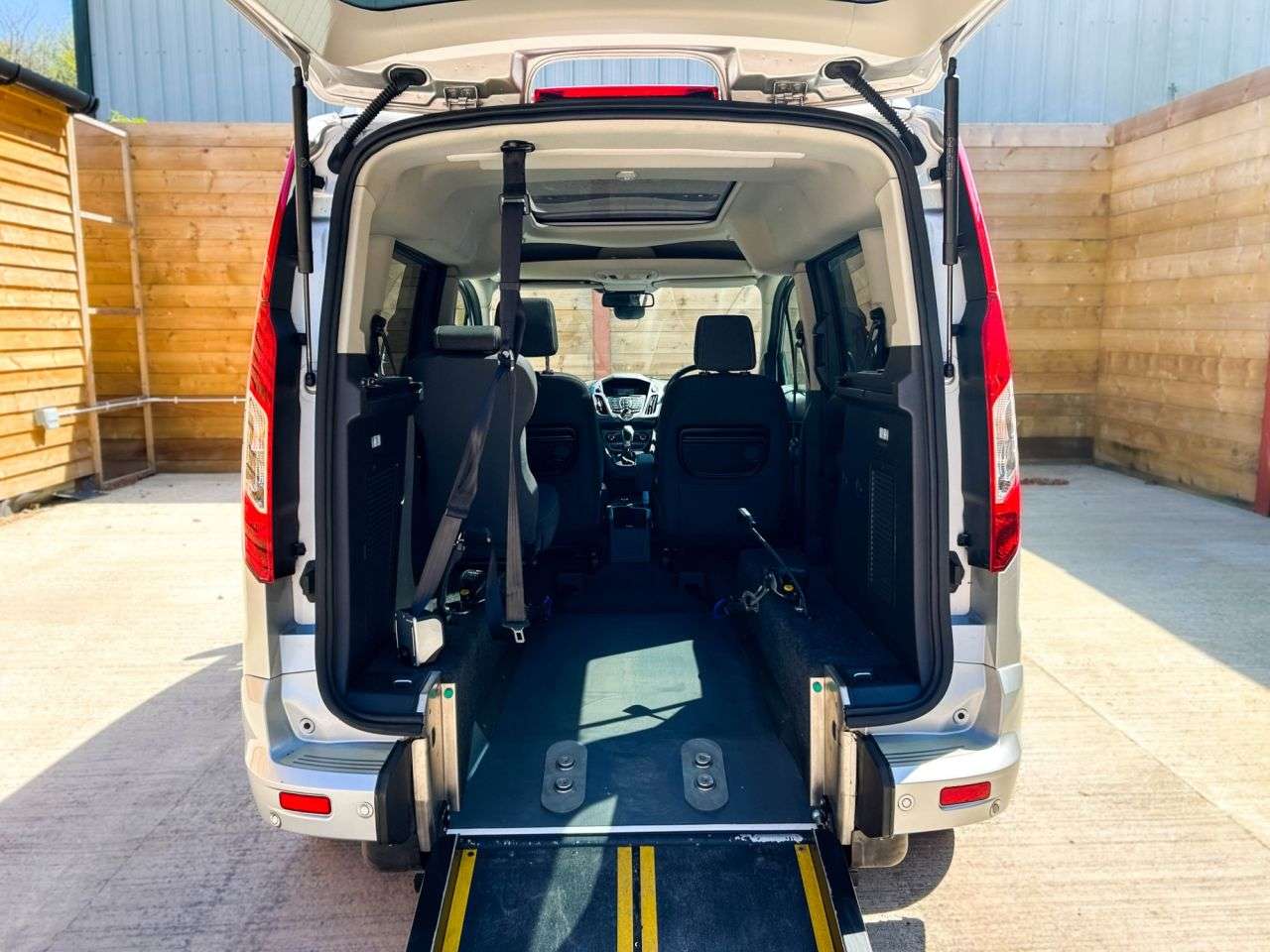 2015 FORD TOURNEO CONNECT 2015 FORD TOURNEO CONNECT