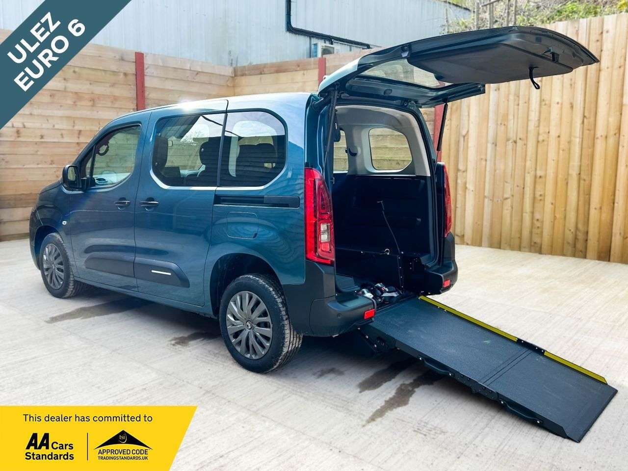 A 2025 CITROEN BERLINGO 3 Seat Auto Wheelchair Accessible Disabled Access Vehicle WAV A 2025 CITROEN BERLINGO 3 Seat Auto Wheelchair Accessible Disabled Access Vehicle WAV