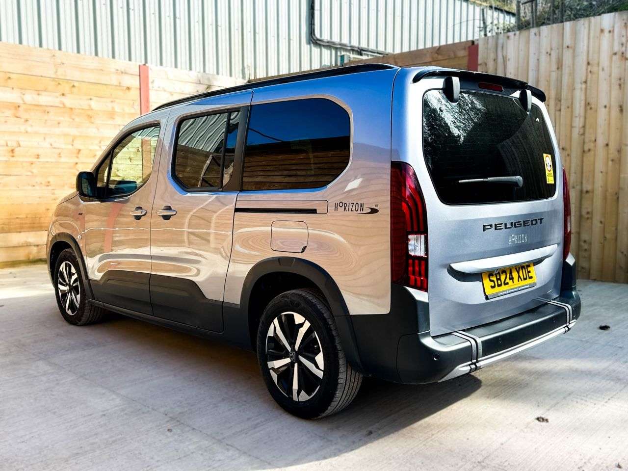 2024 PEUGEOT RIFTER 2024 PEUGEOT RIFTER