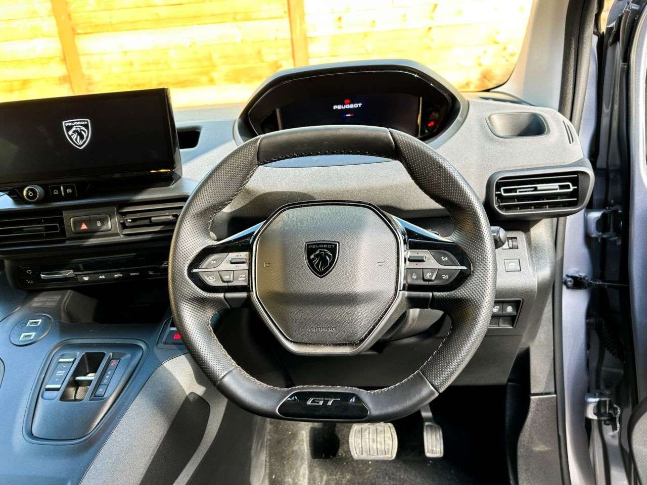 A 2024 PEUGEOT RIFTER 3 Seat Auto Wheelchair Accessible Disabled Access Vehicle WAV A 2024 PEUGEOT RIFTER 3 Seat Auto Wheelchair Accessible Disabled Access Vehicle WAV