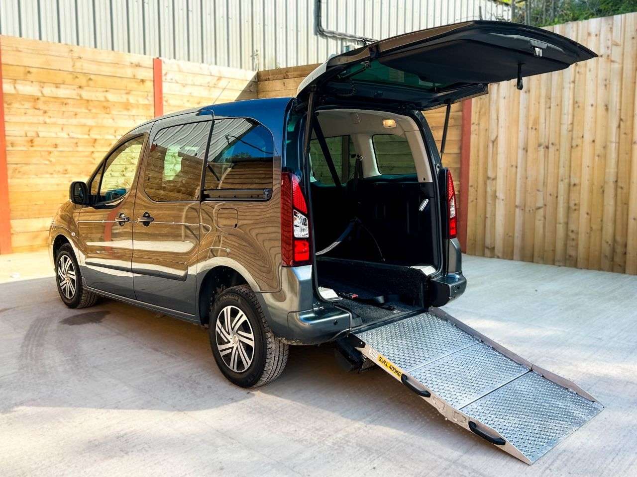 A 2018 CITROEN BERLINGO 3 Seat Wheelchair Accessible Disabled Access Vehicle WAV A 2018 CITROEN BERLINGO 3 Seat Wheelchair Accessible Disabled Access Vehicle WAV