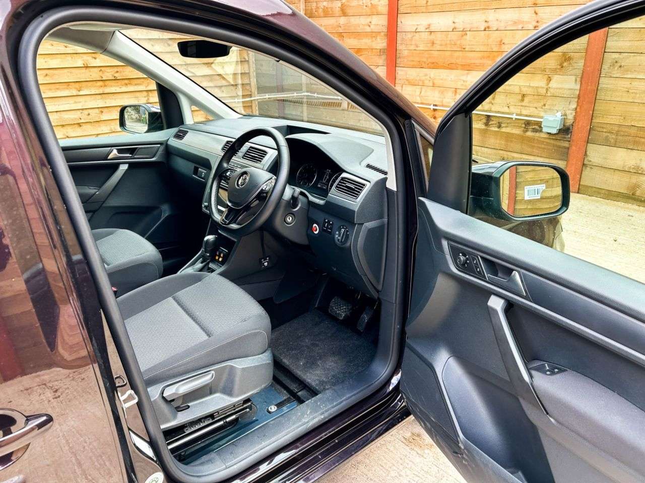 2018 VOLKSWAGEN CADDY LIFE 2018 VOLKSWAGEN CADDY LIFE