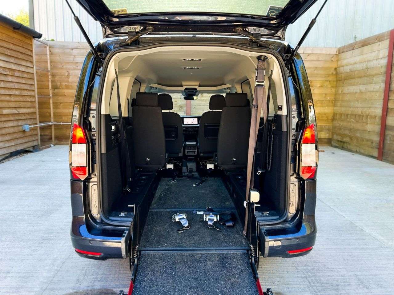 2024 FORD GRAND TOURNEO CONNECT 2024 FORD GRAND TOURNEO CONNECT