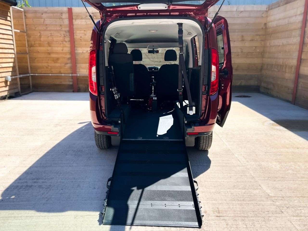 2018 FIAT DOBLO 2018 FIAT DOBLO
