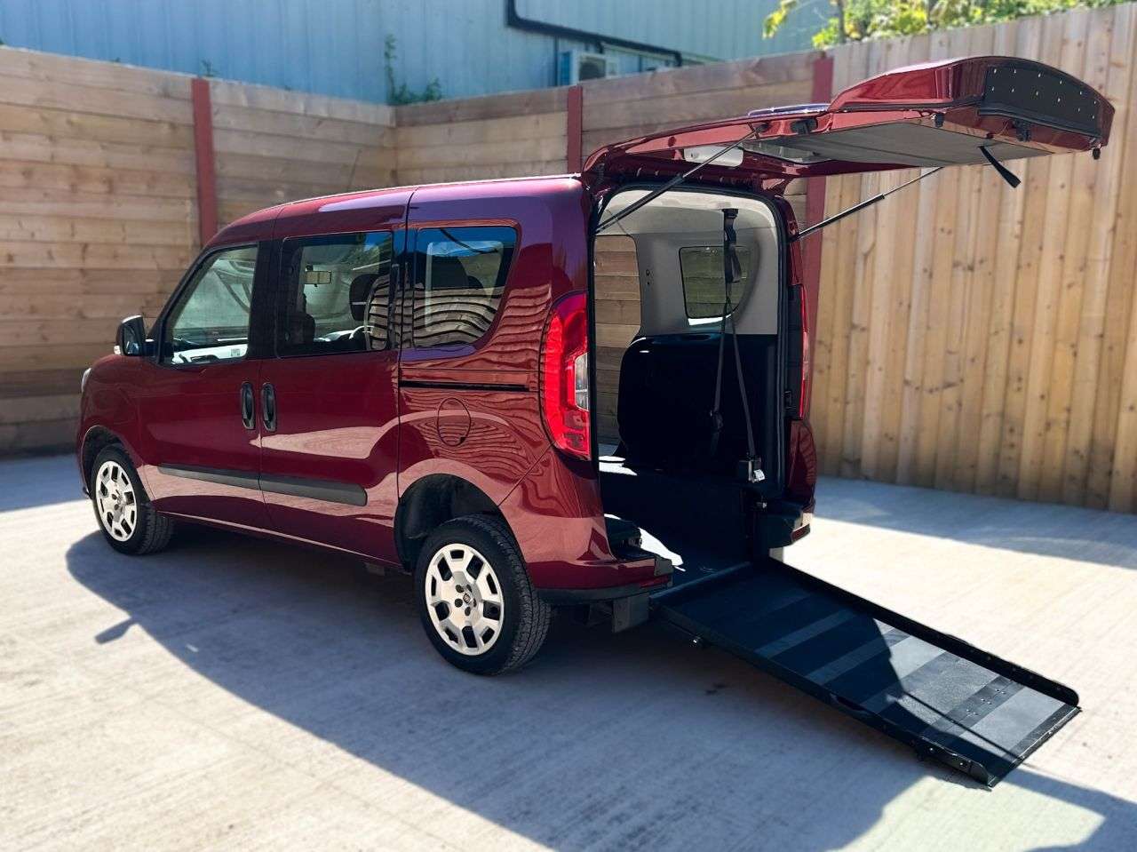 A 2018 FIAT DOBLO 3 Seat Wheelchair Accessible Disabled Access Vehicle WAV A 2018 FIAT DOBLO 3 Seat Wheelchair Accessible Disabled Access Vehicle WAV