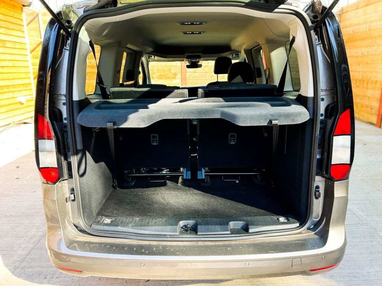 2023 FORD GRAND TOURNEO CONNECT 2023 FORD GRAND TOURNEO CONNECT