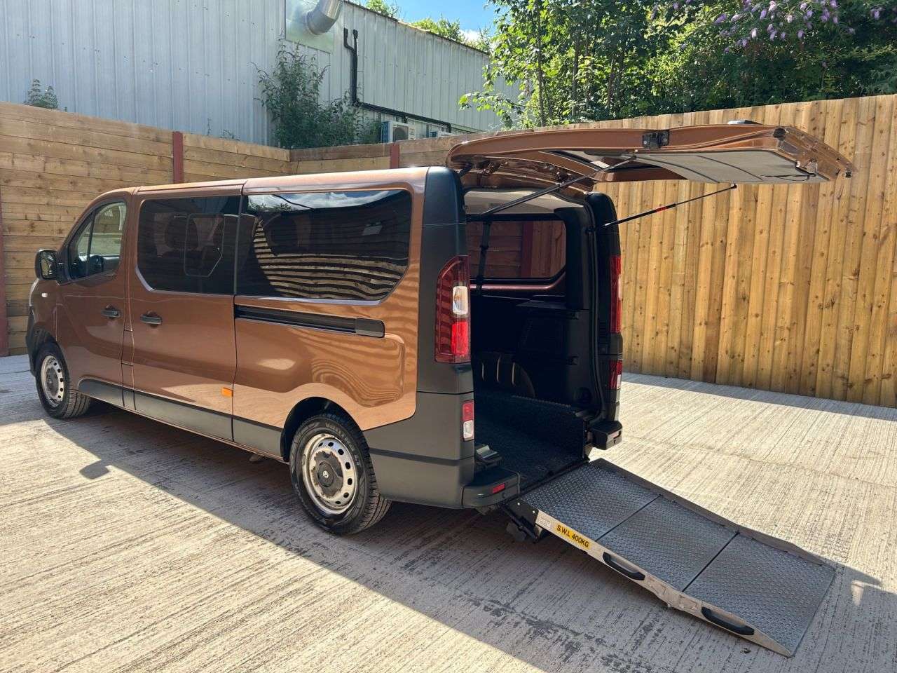 A 2018 VAUXHALL VIVARO L2 LWB 5 Seat Twin Wheelchair Accessible Disabled Access Vehicle WAV A 2018 VAUXHALL VIVARO L2 LWB 5 Seat Twin Wheelchair Accessible Disabled Access Vehicle WAV