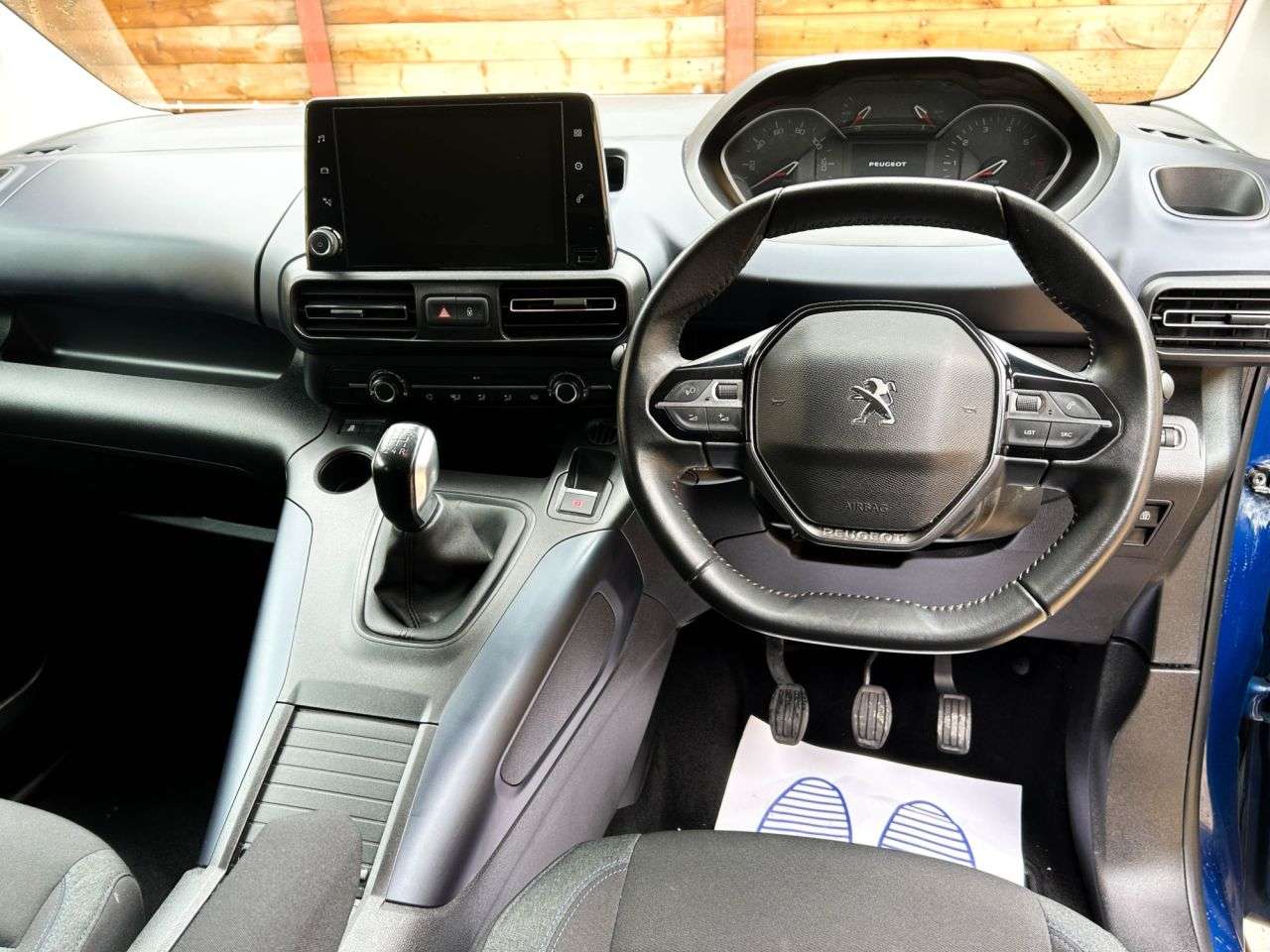 A 2020 PEUGEOT RIFTER L2 LWB 5 Seat Wheelchair Accessible Disabled Access Vehicle WAV A 2020 PEUGEOT RIFTER L2 LWB 5 Seat Wheelchair Accessible Disabled Access Vehicle WAV