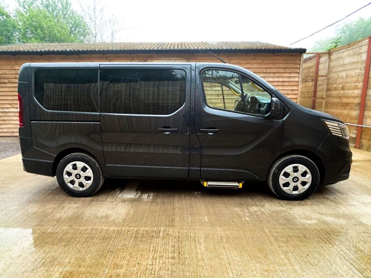 2025 RENAULT TRAFIC 2025 RENAULT TRAFIC