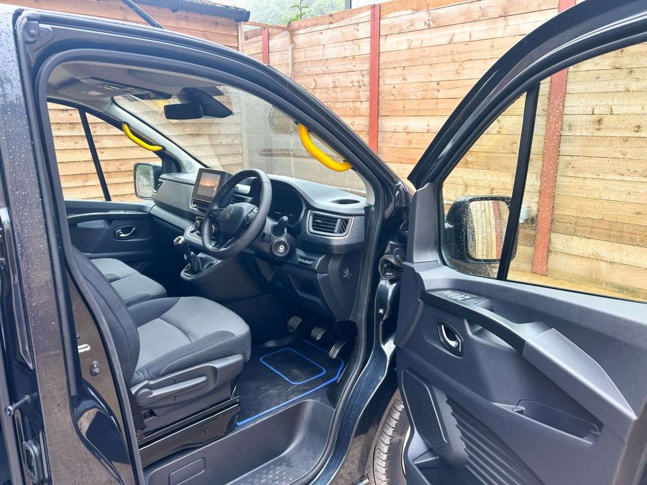 2025 RENAULT TRAFIC 2025 RENAULT TRAFIC
