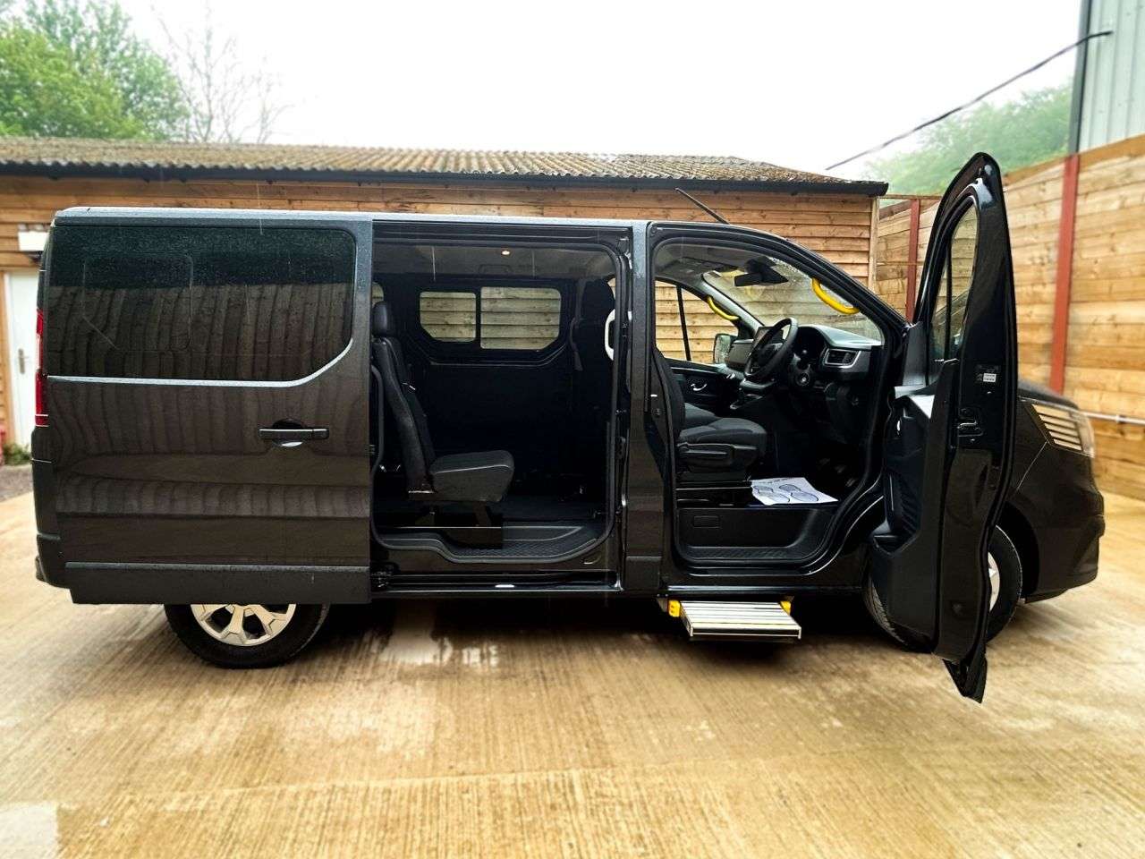 2025 RENAULT TRAFIC 2025 RENAULT TRAFIC