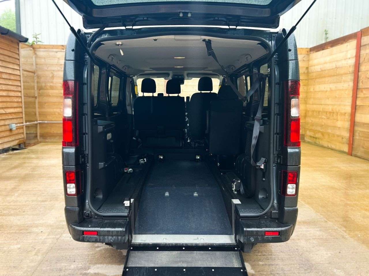 2025 RENAULT TRAFIC 2025 RENAULT TRAFIC