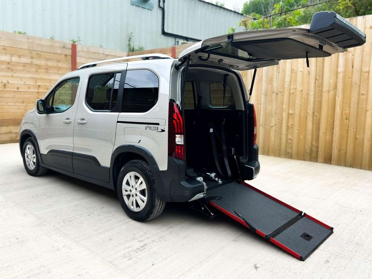 A 2020 PEUGEOT RIFTER 3 Seat Auto Wheelchair Accessible Disabled Access Vehicle WAV A 2020 PEUGEOT RIFTER 3 Seat Auto Wheelchair Accessible Disabled Access Vehicle WAV