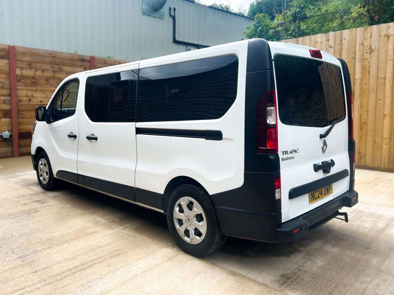 2024 RENAULT TRAFIC 2024 RENAULT TRAFIC