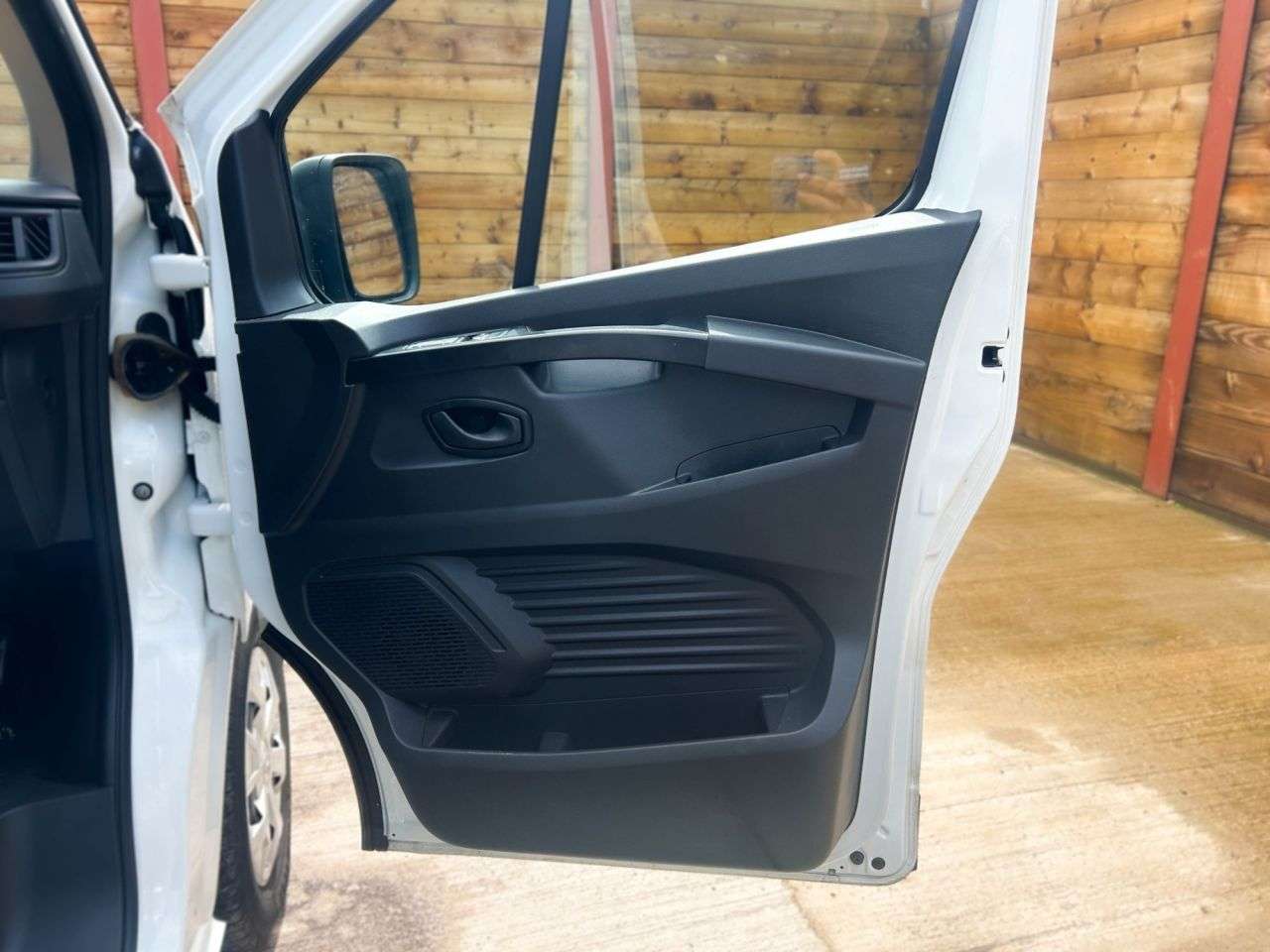 2024 RENAULT TRAFIC 2024 RENAULT TRAFIC