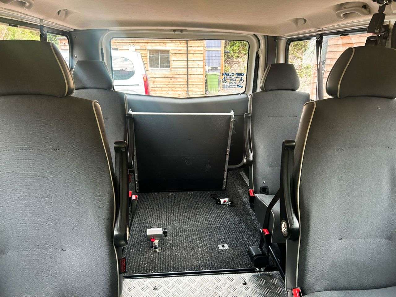 2024 RENAULT TRAFIC 2024 RENAULT TRAFIC