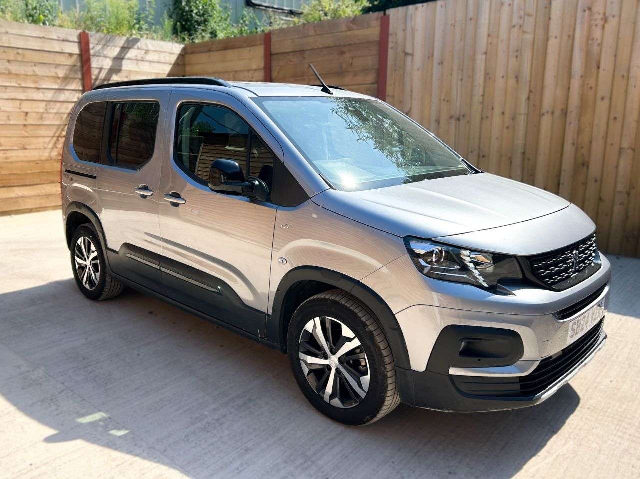 A 2024 PEUGEOT RIFTER 3 Seat Auto Wheelchair Accessible Disabled Access Vehicle WAV A 2024 PEUGEOT RIFTER 3 Seat Auto Wheelchair Accessible Disabled Access Vehicle WAV