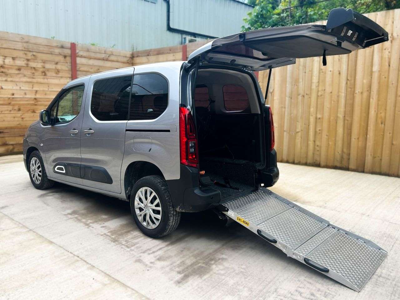 A 2020 CITROEN BERLINGO 3 Seat Auto Wheelchair Accessible Disabled Access Vehicle WAV A 2020 CITROEN BERLINGO 3 Seat Auto Wheelchair Accessible Disabled Access Vehicle WAV