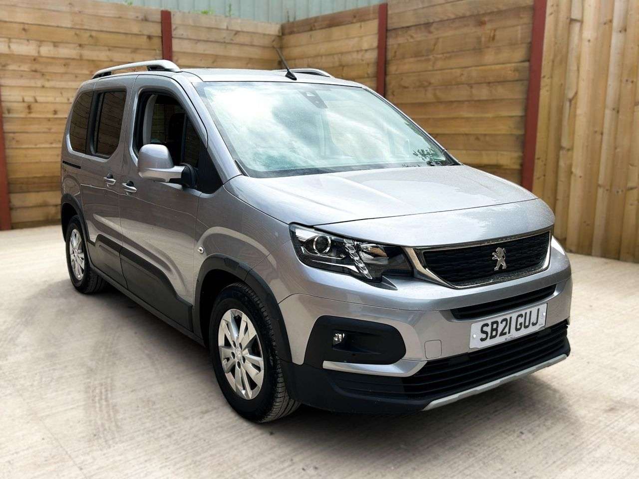 A 2021 PEUGEOT RIFTER 5 Seat Petrol Auto Wheelchair Accessible Disabled Access Vehicle WAV A 2021 PEUGEOT RIFTER 5 Seat Petrol Auto Wheelchair Accessible Disabled Access Vehicle WAV