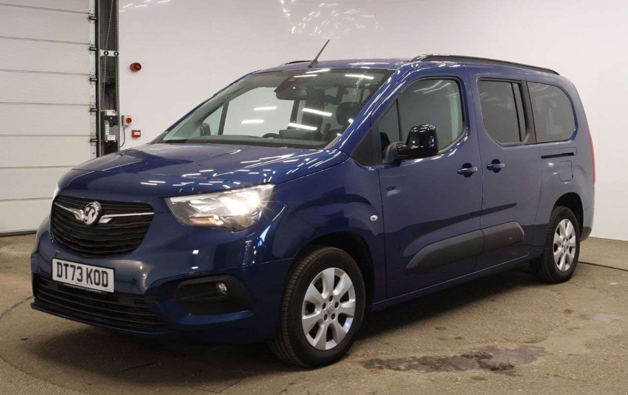 A 2024 VAUXHALL COMBO LIFE L2 LWB 4 Seat Auto Wheelchair Accessible Disabled Access Vehicle WAV A 2024 VAUXHALL COMBO LIFE L2 LWB 4 Seat Auto Wheelchair Accessible Disabled Access Vehicle WAV