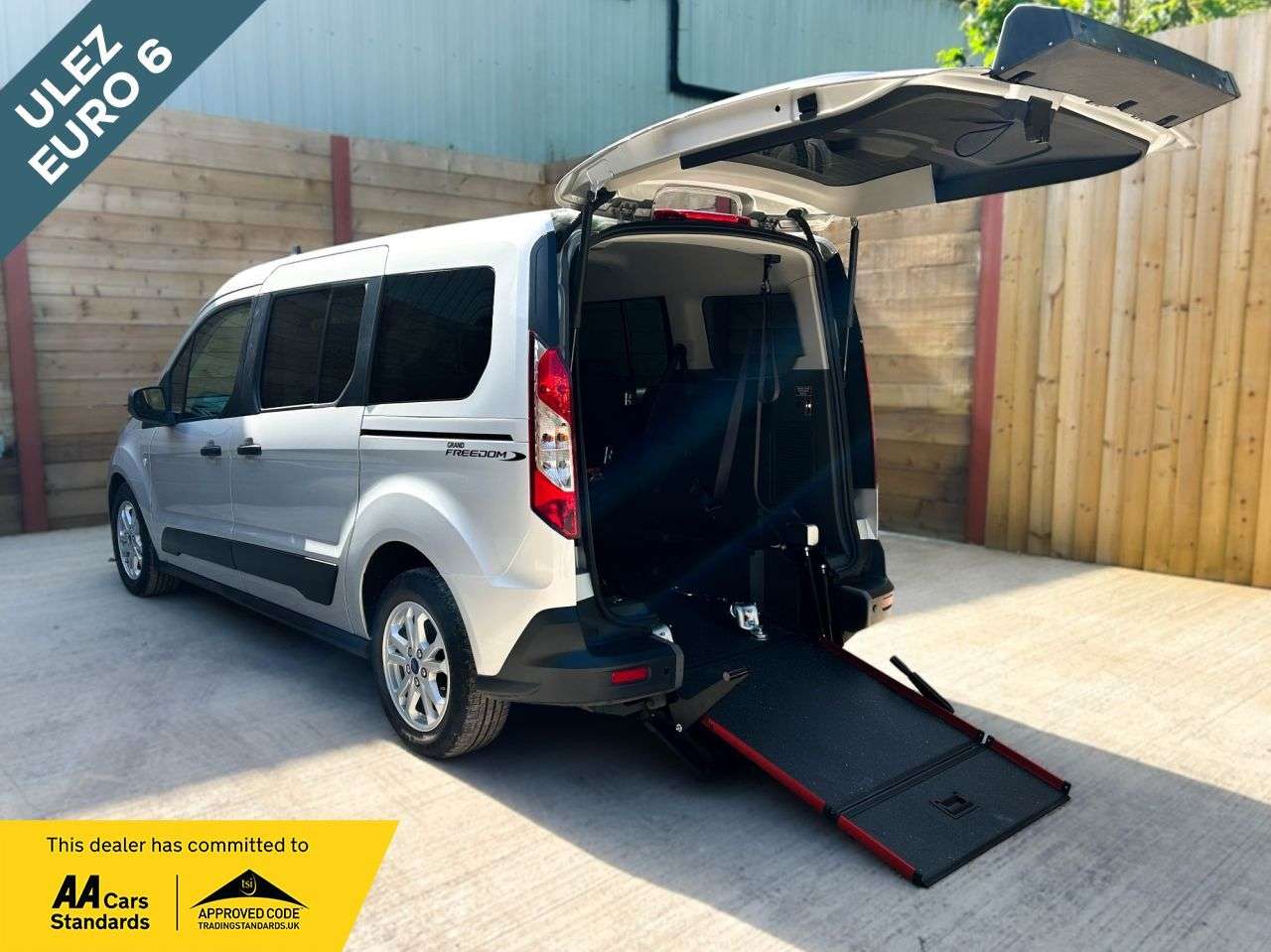 A 2022 FORD GRAND TOURNEO CONNECT 1.5 EcoBlue Zetec MPV 5dr Diesel Auto Euro 6 (s/s) (100 ps) A 2022 FORD GRAND TOURNEO CONNECT 1.5 EcoBlue Zetec MPV 5dr Diesel Auto Euro 6 (s/s) (100 ps)