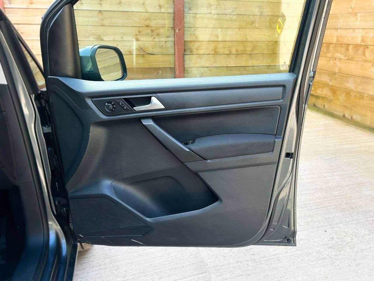 2020 VOLKSWAGEN CADDY MAXI LIFE 2020 VOLKSWAGEN CADDY MAXI LIFE