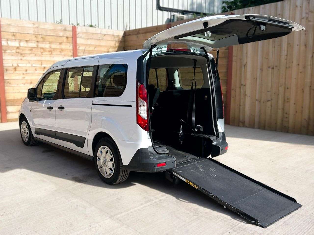 A 2019 FORD GRAND TOURNEO CONNECT 5 Seat Wheelchair Accessible Disabled Access Vehicle WAV A 2019 FORD GRAND TOURNEO CONNECT 5 Seat Wheelchair Accessible Disabled Access Vehicle WAV