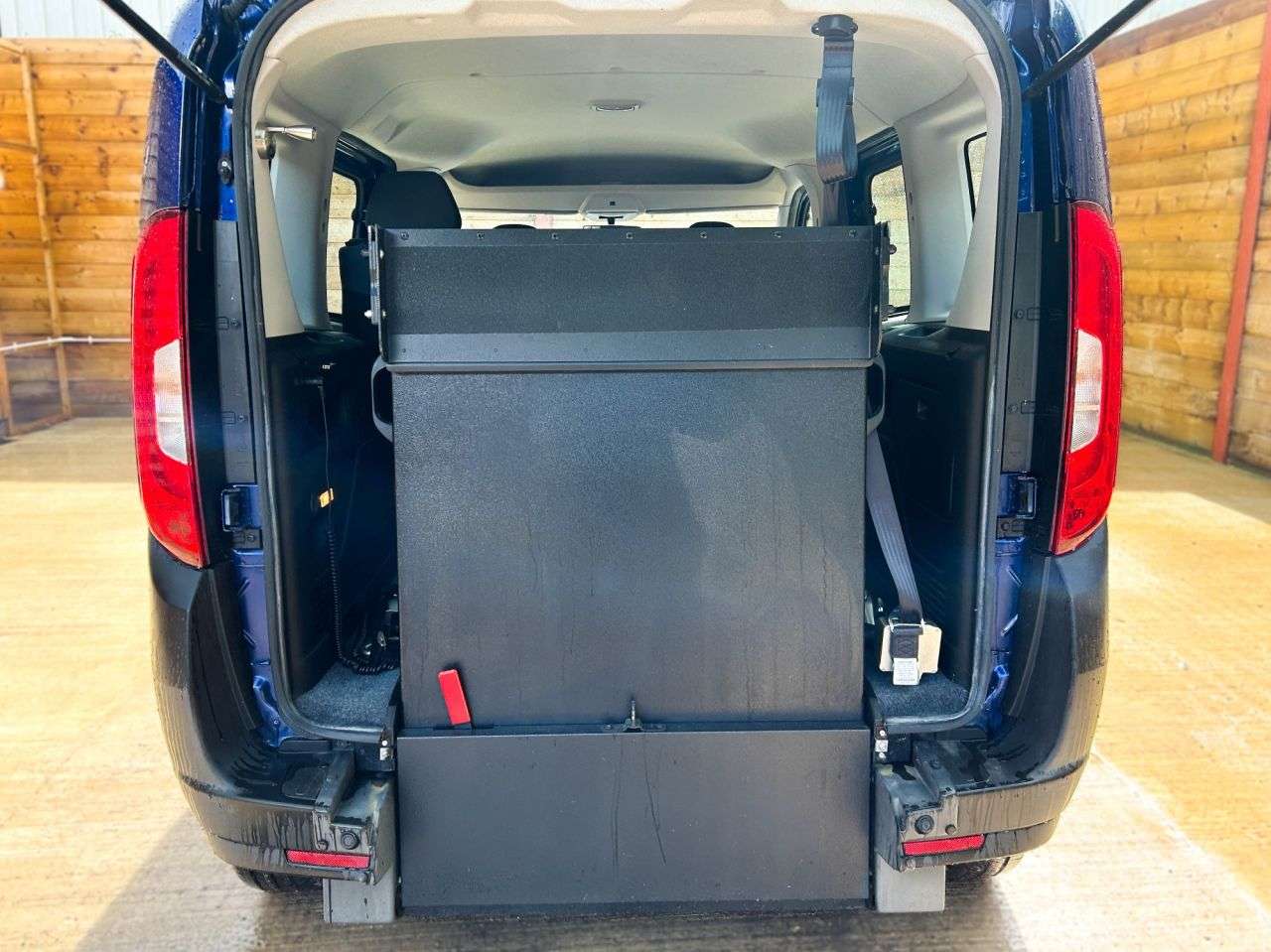 2017 FIAT DOBLO 2017 FIAT DOBLO
