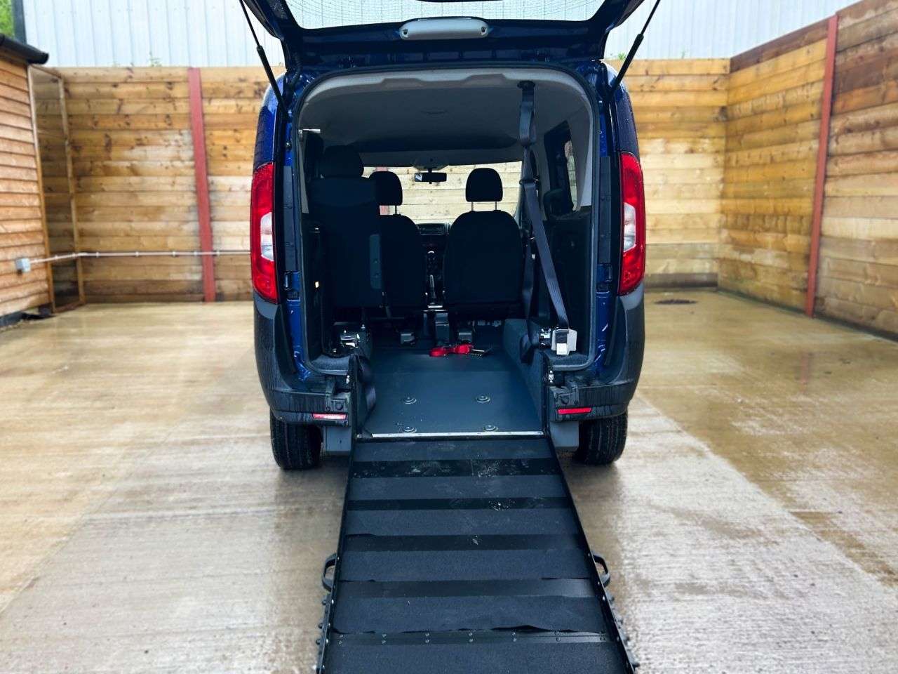 2017 FIAT DOBLO 2017 FIAT DOBLO