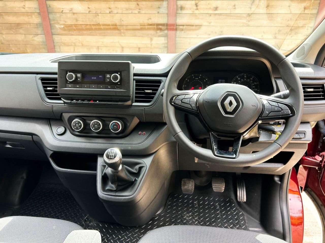 A 2024 RENAULT TRAFIC 6 Seat Wheelchair Accessible Disabled Access Vehicle WAV A 2024 RENAULT TRAFIC 6 Seat Wheelchair Accessible Disabled Access Vehicle WAV