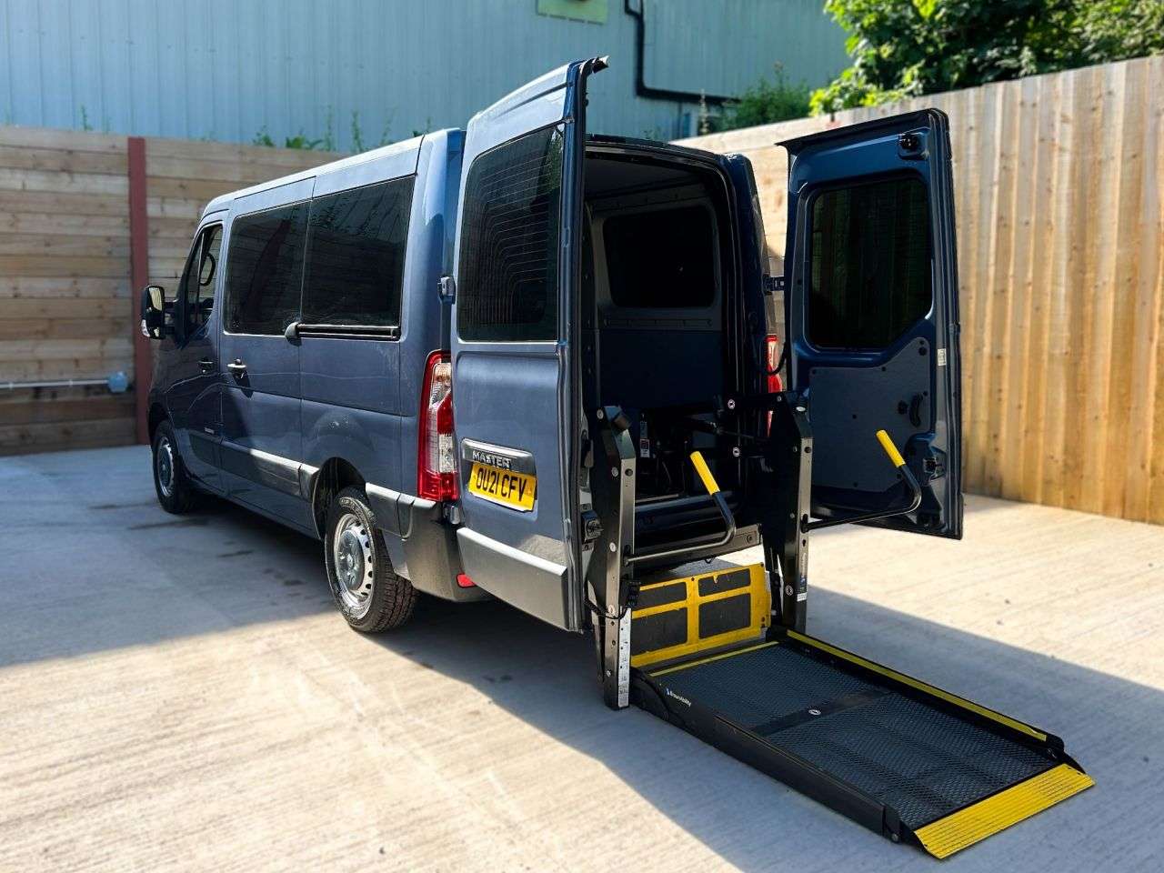 A 2021 RENAULT MASTER 4 Seat Auto Wheelchair Accessible Disabled Access Vehicle WAV A 2021 RENAULT MASTER 4 Seat Auto Wheelchair Accessible Disabled Access Vehicle WAV