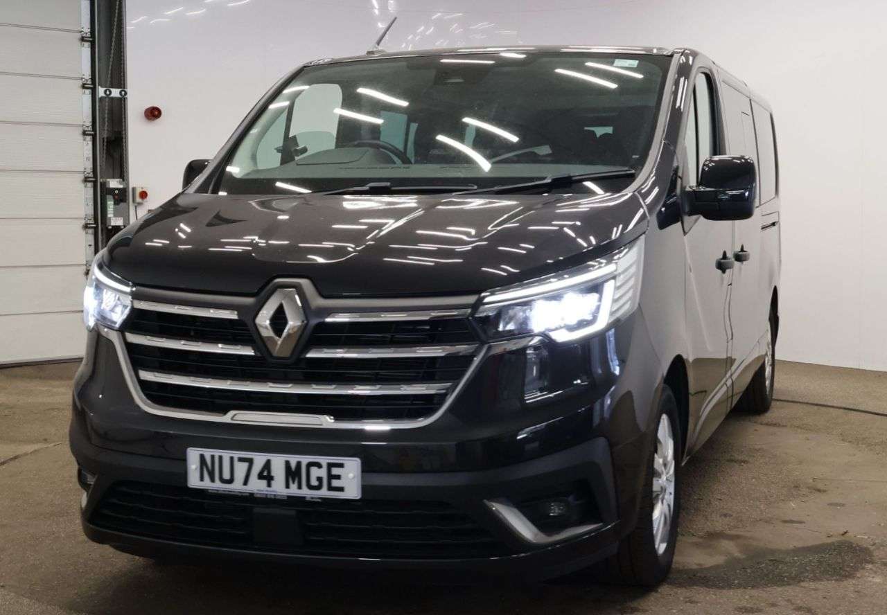 A 2024 RENAULT TRAFIC L2 LWB 6 Seat Auto Wheelchair Accessible Disabled Access Vehicle WAV A 2024 RENAULT TRAFIC L2 LWB 6 Seat Auto Wheelchair Accessible Disabled Access Vehicle WAV