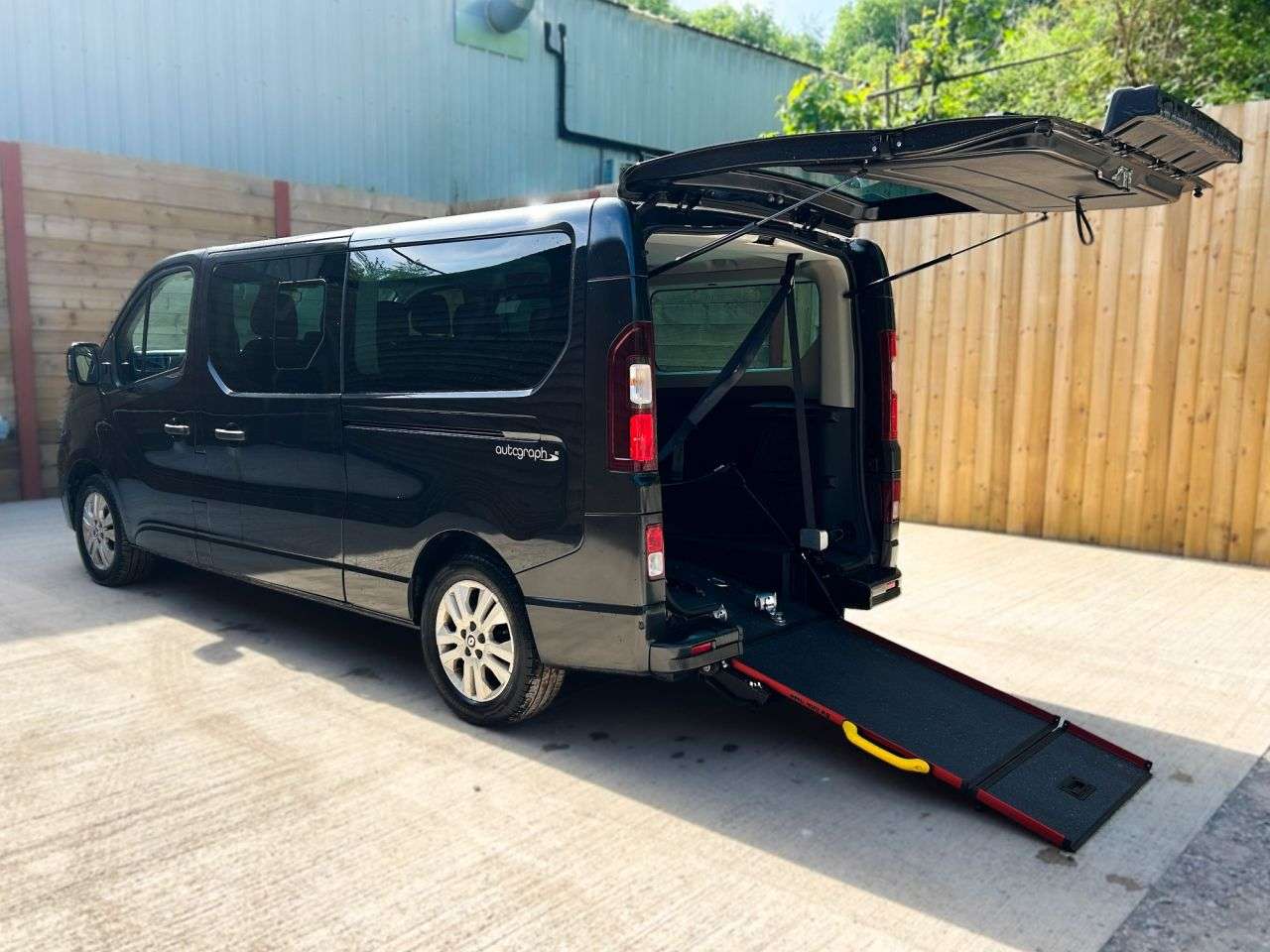 A 2024 RENAULT TRAFIC L2 LWB 6 Seat Auto Wheelchair Accessible Disabled Access Vehicle WAV A 2024 RENAULT TRAFIC L2 LWB 6 Seat Auto Wheelchair Accessible Disabled Access Vehicle WAV