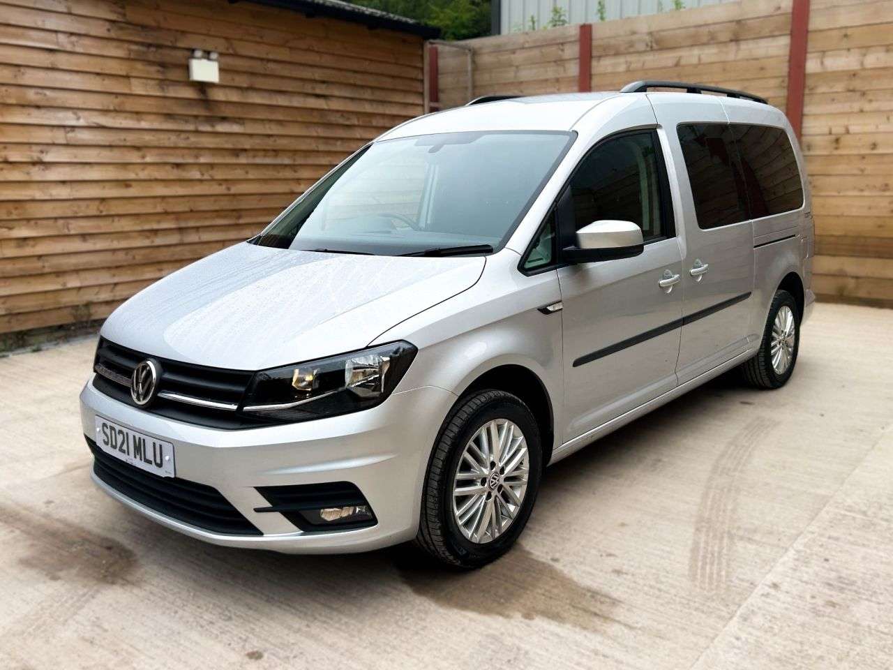2021 VOLKSWAGEN CADDY MAXI LIFE 2021 VOLKSWAGEN CADDY MAXI LIFE