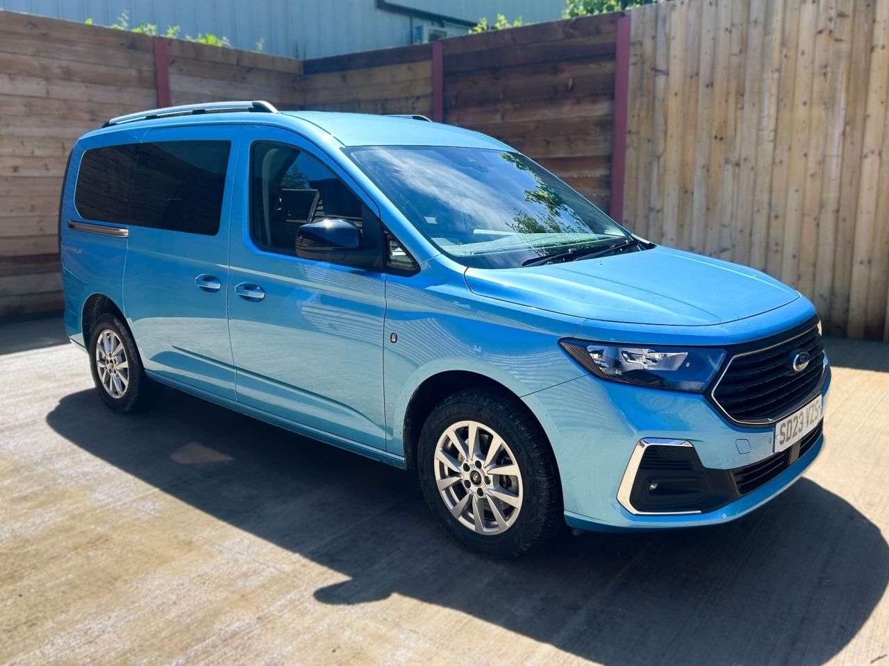 A 2023 FORD GRAND TOURNEO CONNECT 5 Seat Wheelchair Accessible Disabled Access Vehicle A 2023 FORD GRAND TOURNEO CONNECT 5 Seat Wheelchair Accessible Disabled Access Vehicle