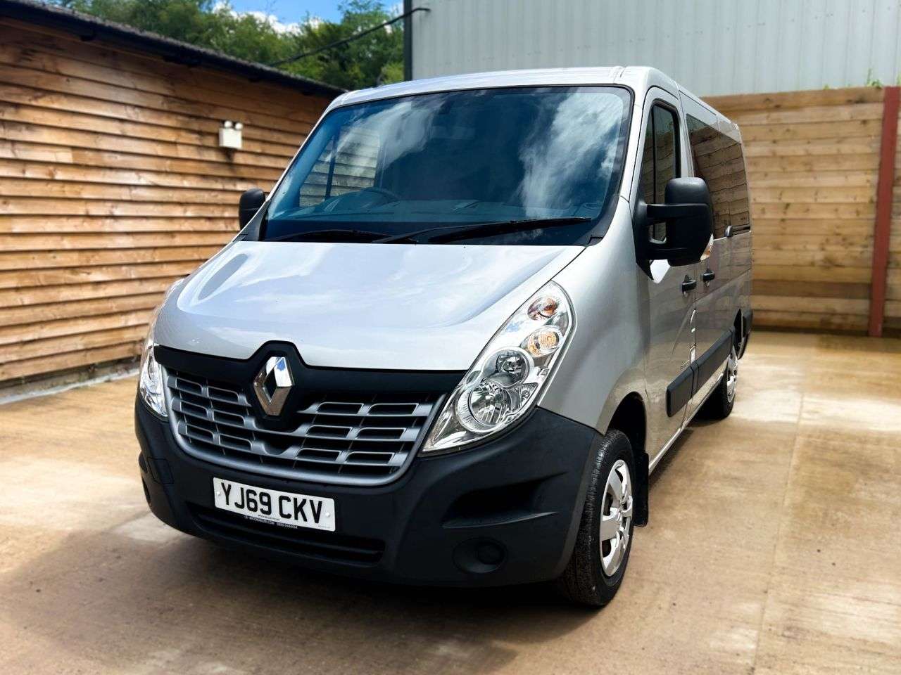 A 2019 RENAULT MASTER 5 Seat Wheelchair Accessible Disabled Access Vehicle WAV A 2019 RENAULT MASTER 5 Seat Wheelchair Accessible Disabled Access Vehicle WAV