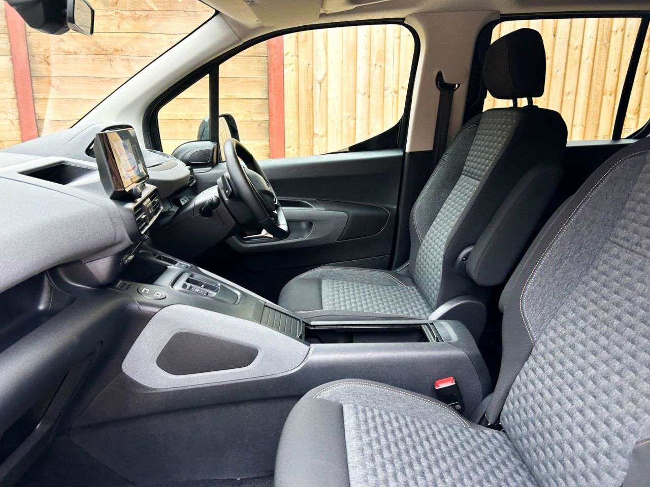 2024 PEUGEOT RIFTER 2024 PEUGEOT RIFTER