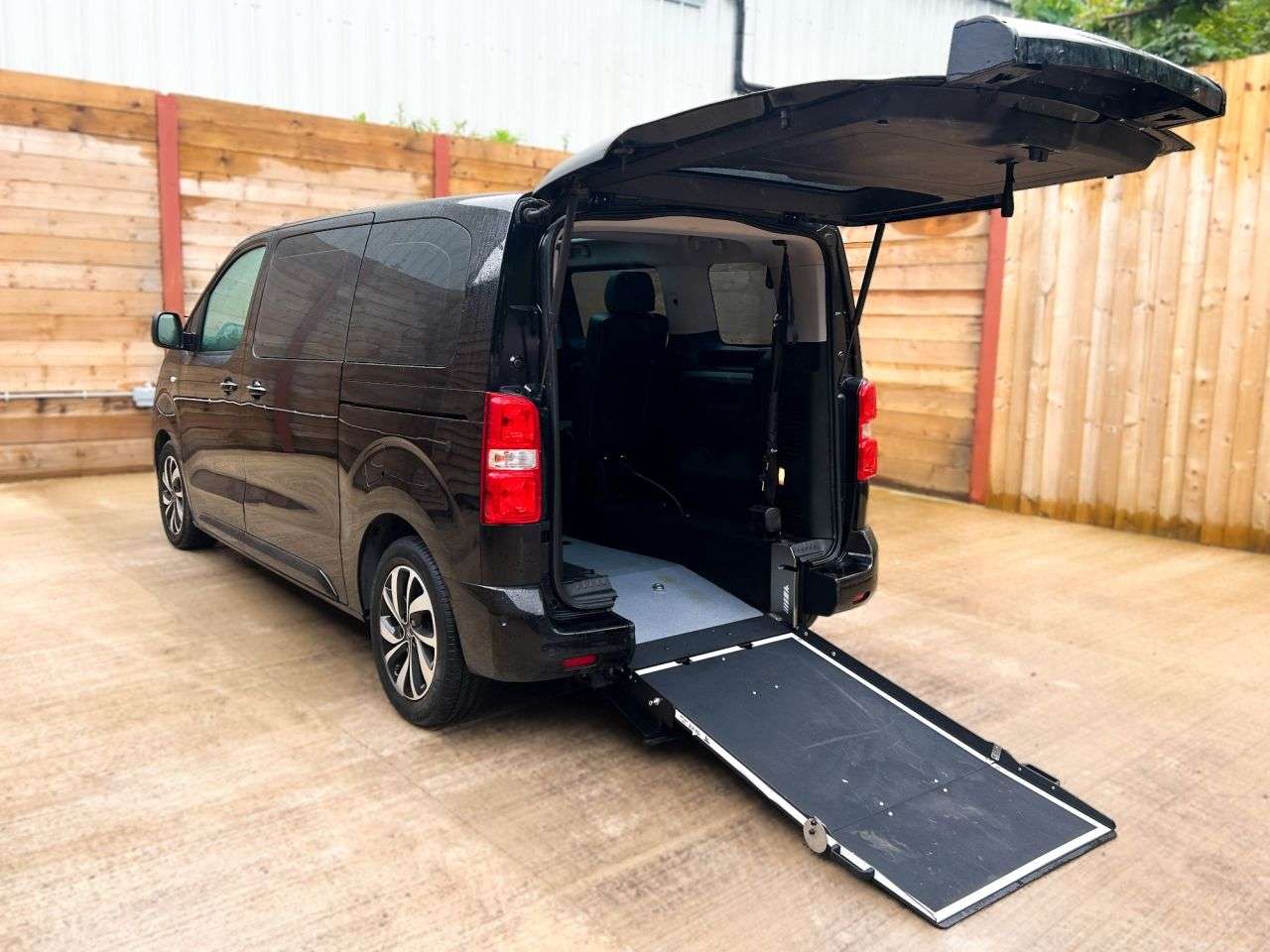 A 2020 CITROEN SPACETOURER 4 Seat Auto Wheelchair Accessible Vehicle WAV A 2020 CITROEN SPACETOURER 4 Seat Auto Wheelchair Accessible Vehicle WAV