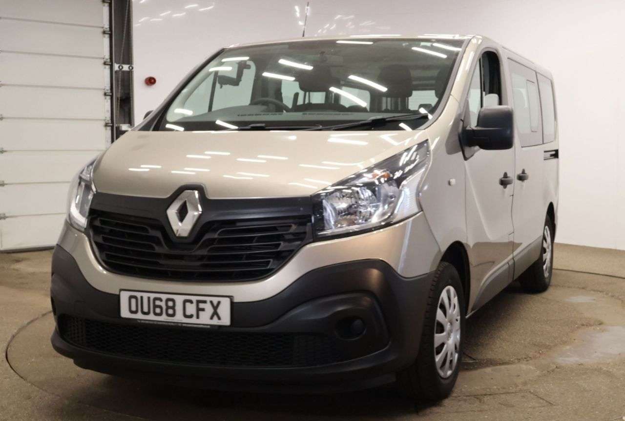 A 2019 RENAULT TRAFIC 6 Seat Wheelchair Accessible Disabled Access Vehicle WAV A 2019 RENAULT TRAFIC 6 Seat Wheelchair Accessible Disabled Access Vehicle WAV