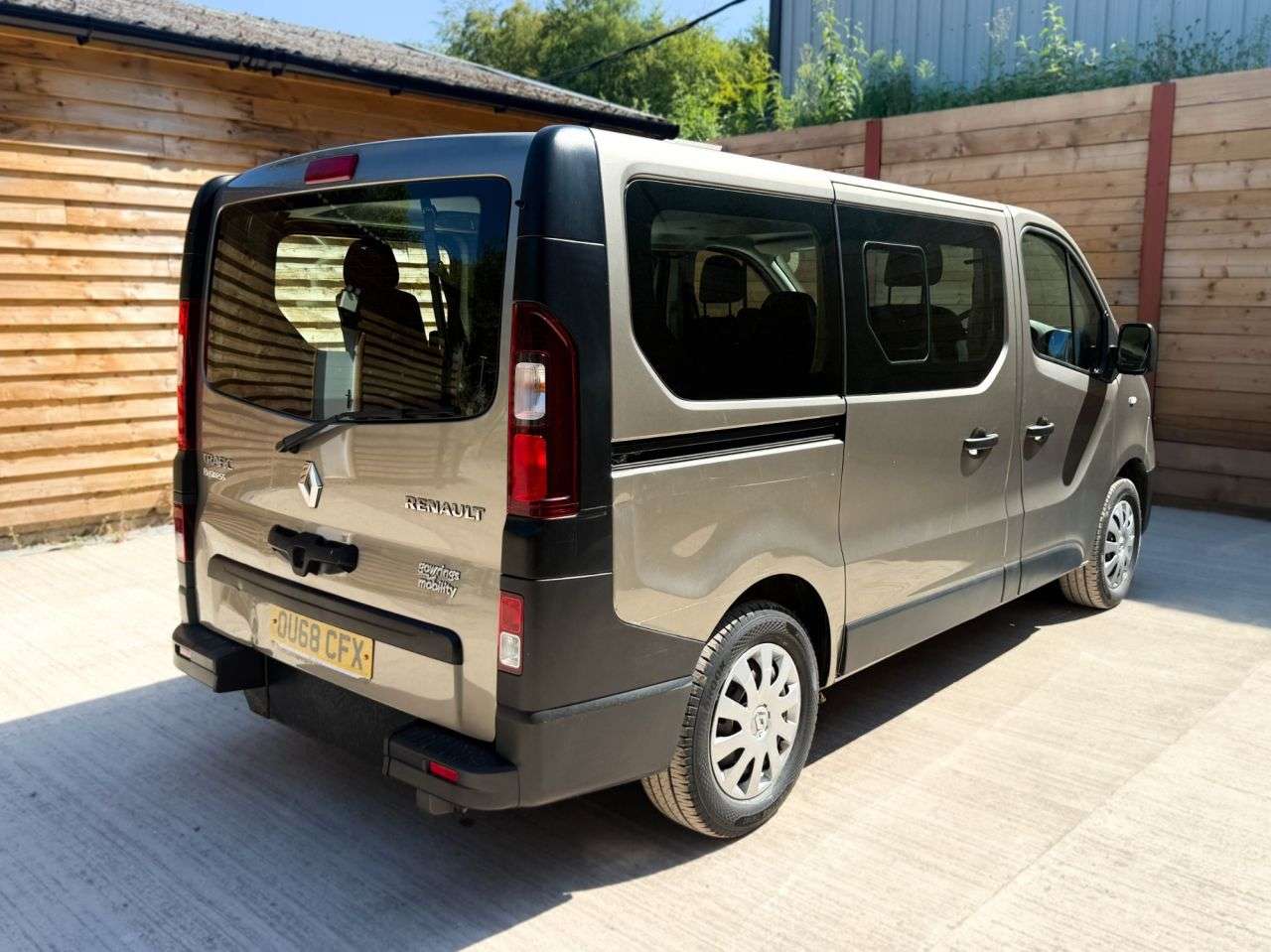 2019 RENAULT TRAFIC 2019 RENAULT TRAFIC