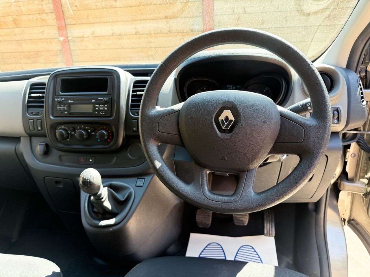 A 2019 RENAULT TRAFIC 6 Seat Wheelchair Accessible Disabled Access Vehicle WAV A 2019 RENAULT TRAFIC 6 Seat Wheelchair Accessible Disabled Access Vehicle WAV
