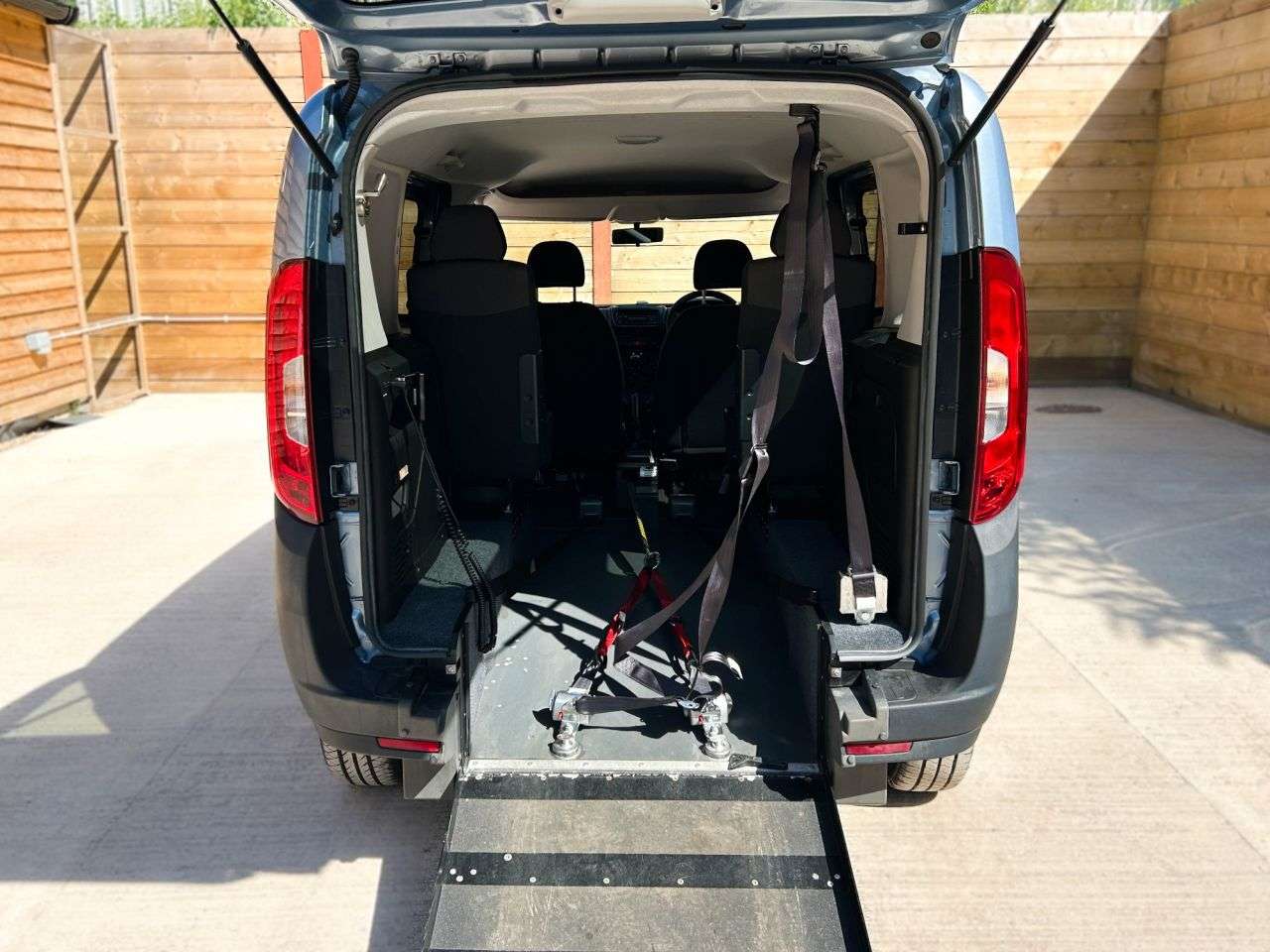 2020 FIAT DOBLO 2020 FIAT DOBLO